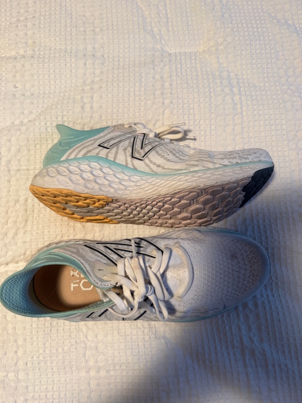 New Balance White and Mint Women's Athletic Running Shoes